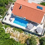 Tranquility Nest Beniva *